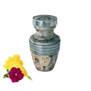 Mini Urns for Sharing Memories